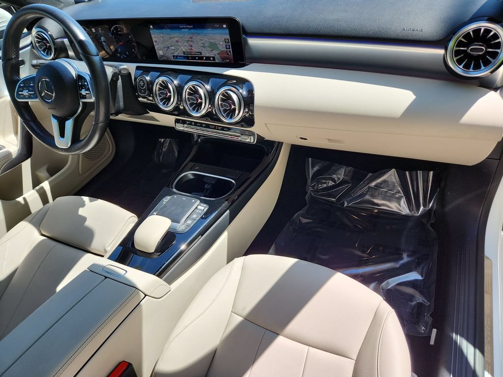 Used 2022 Mercedes-Benz A 220 4MATIC image 27