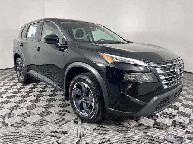 Used 2025 Nissan Rogue SV FWD image 3