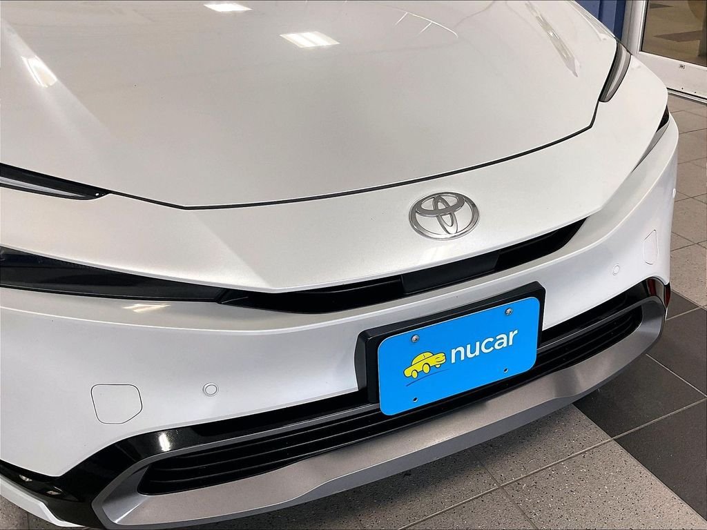 Used 2024 Toyota Prius XLE AWD/4WD image 31