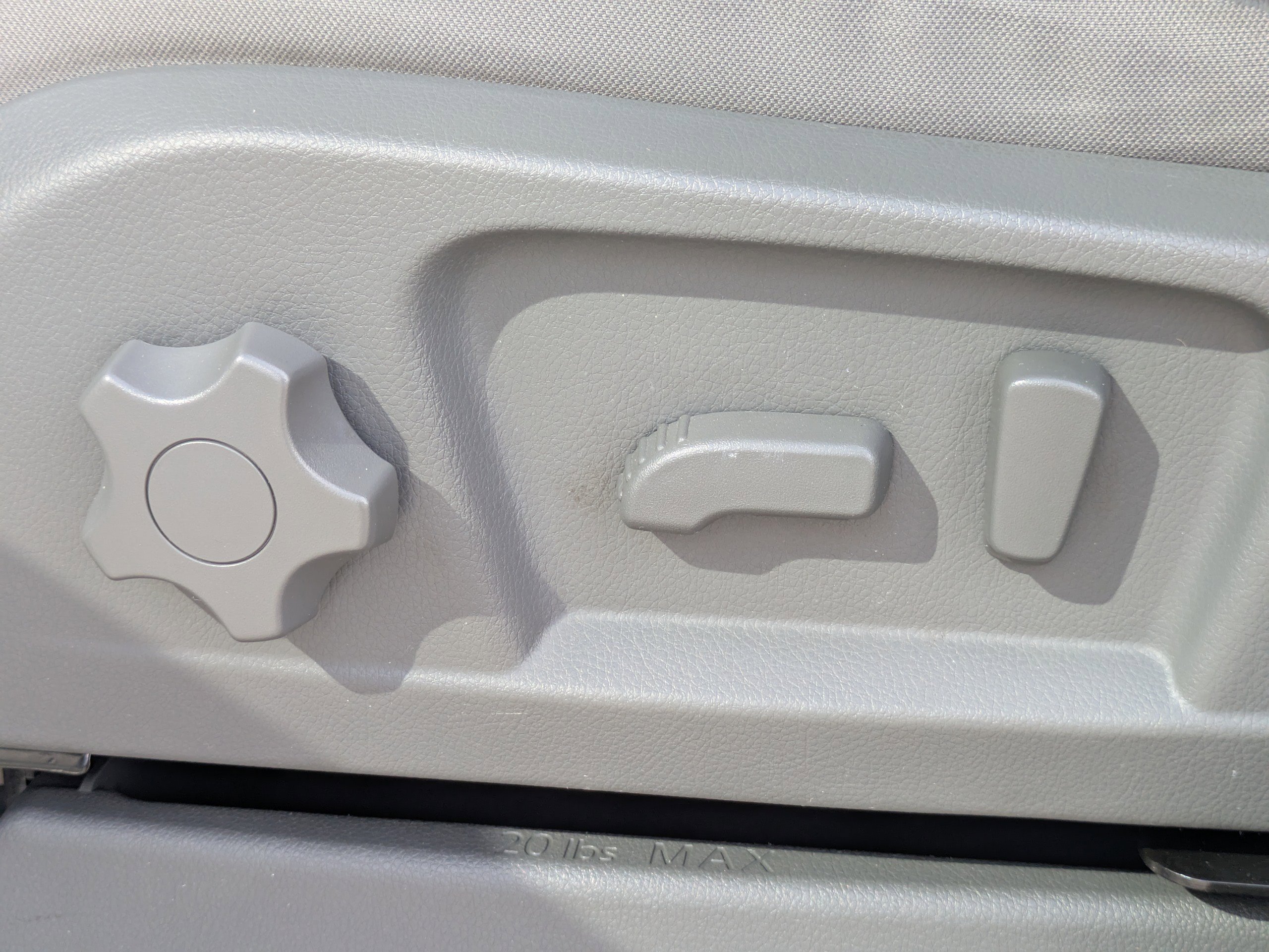 Used 2018 Nissan NV 3500 SL w/ Navigation Package image 20