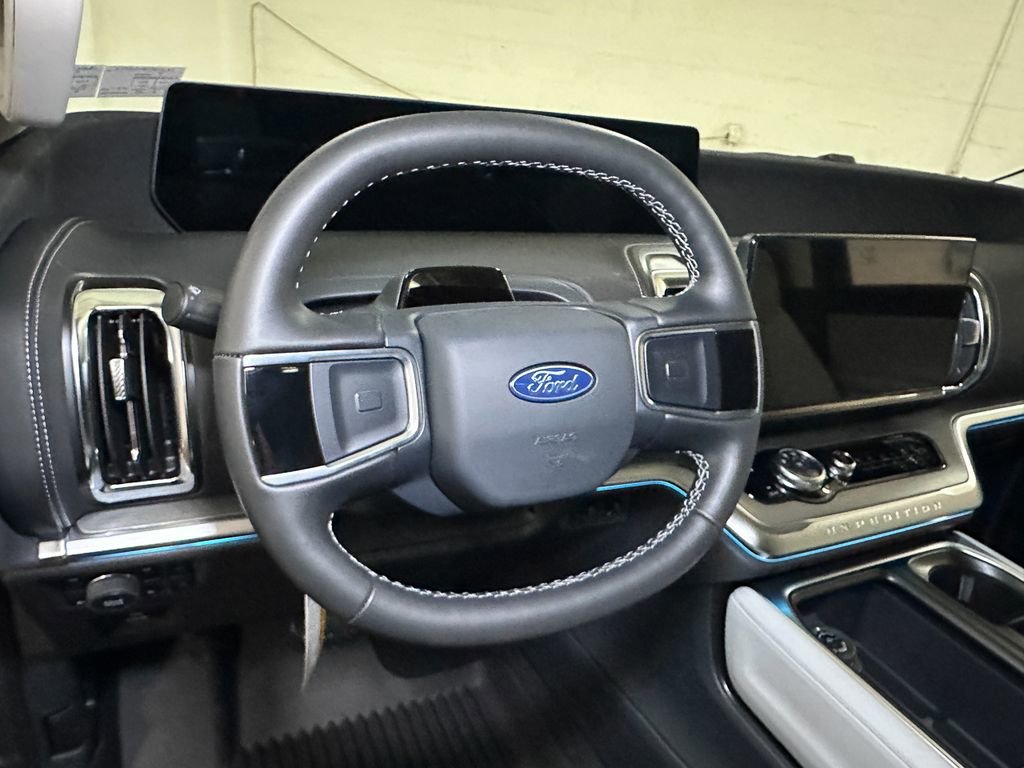 New 2026 Ford Expedition Platinum image 24