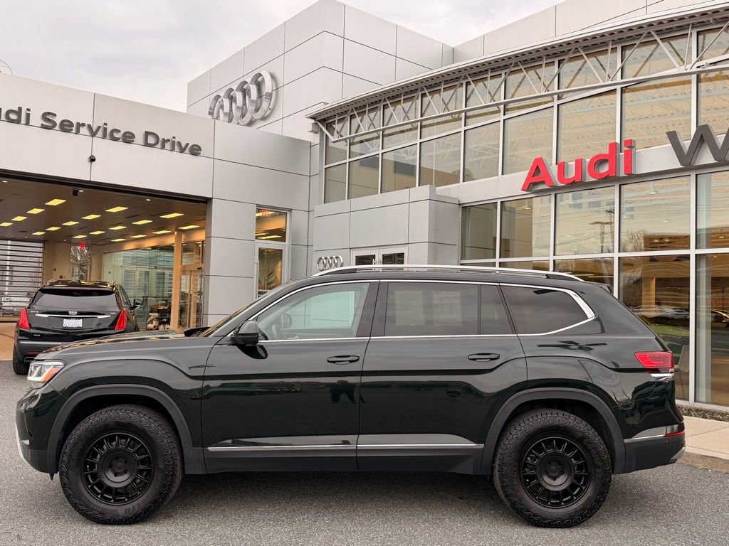 Used 2021 Volkswagen Atlas SEL Premium image 3