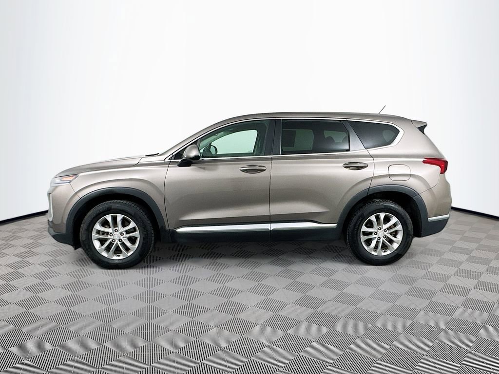 Used 2019 Hyundai Santa Fe SE image 8