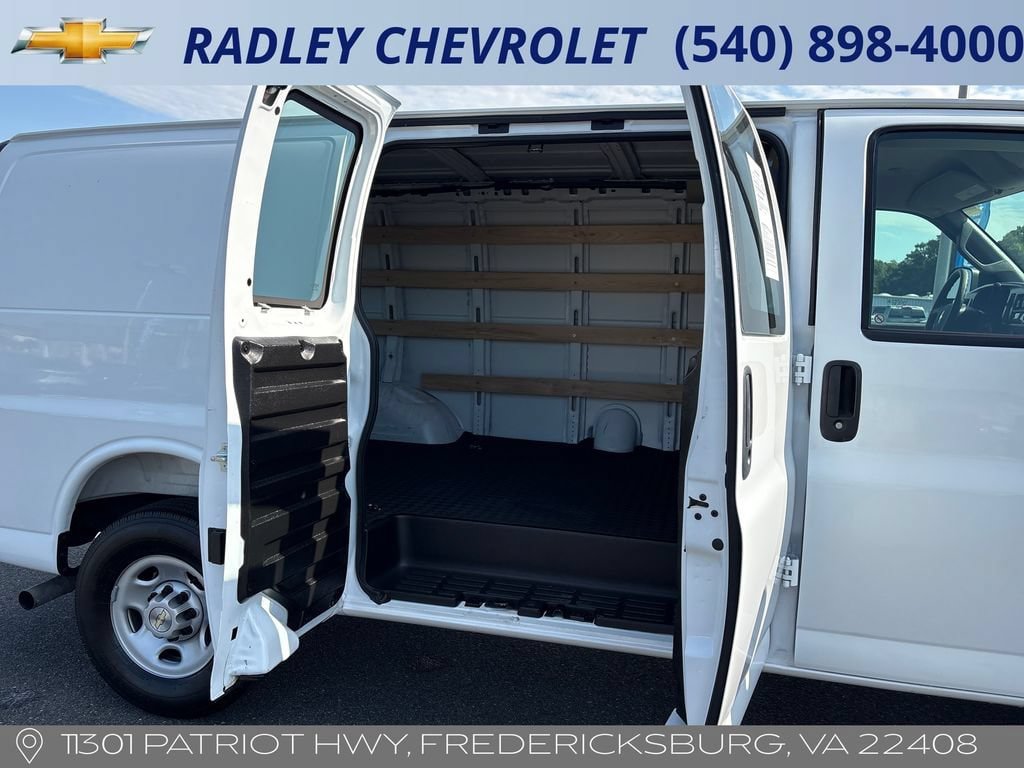 Certified 2025 Chevrolet Express 2500 w/ Driver Convenience Package RWD image 10