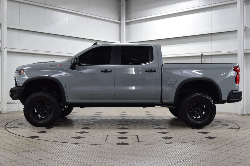 Used 2024 Chevrolet Silverado 1500 ZR2 w/ ZR2 Bison Edition AWD/4WD image 4