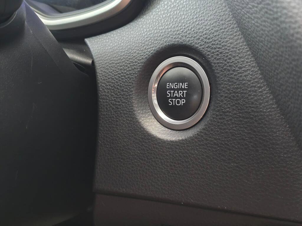 Used 2020 Toyota Corolla XLE w/ Carpet Mat Package (TMS) image 34