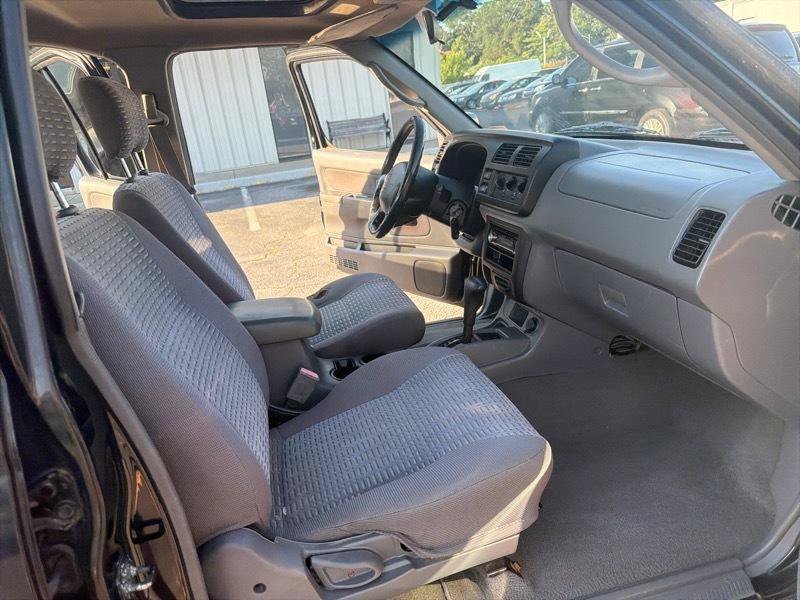 Used 2000 Nissan Xterra XE RWD image 21