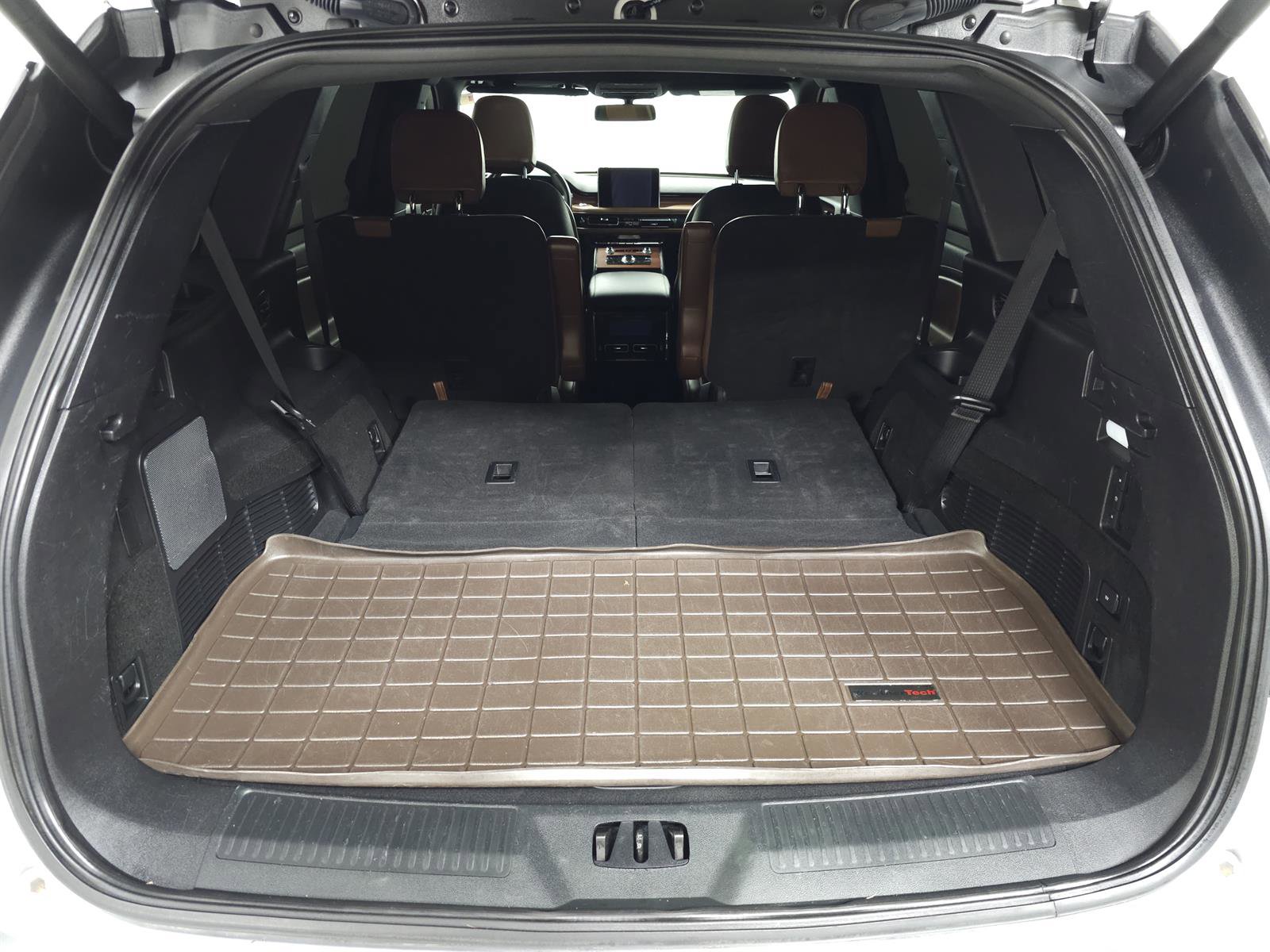 Used 2021 Lincoln Aviator Grand Touring w/ Elements Package Plus AWD/4WD image 7