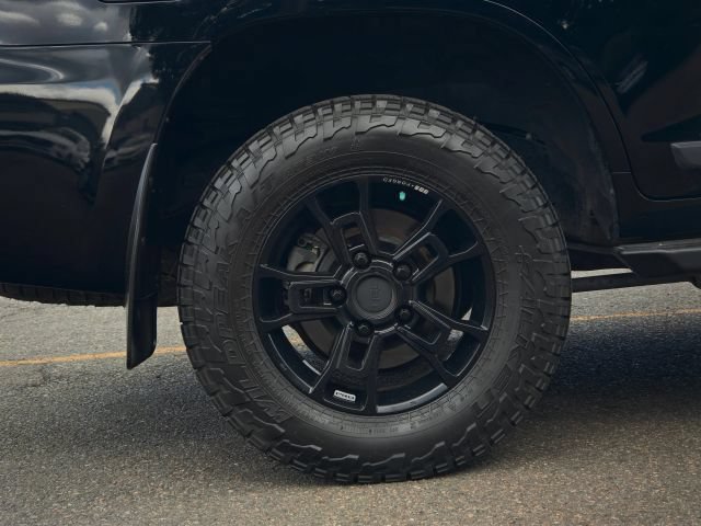 Used 2019 Toyota Land Cruiser AWD/4WD image 74