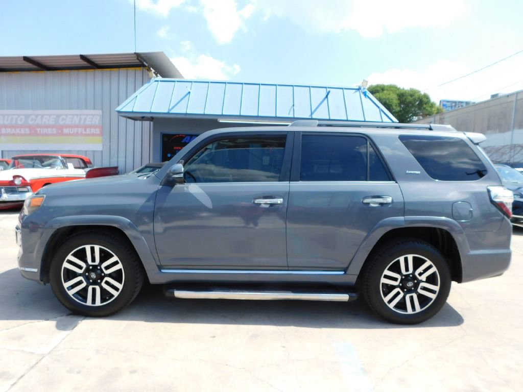 Used 2014 Toyota 4Runner SR5 image 4