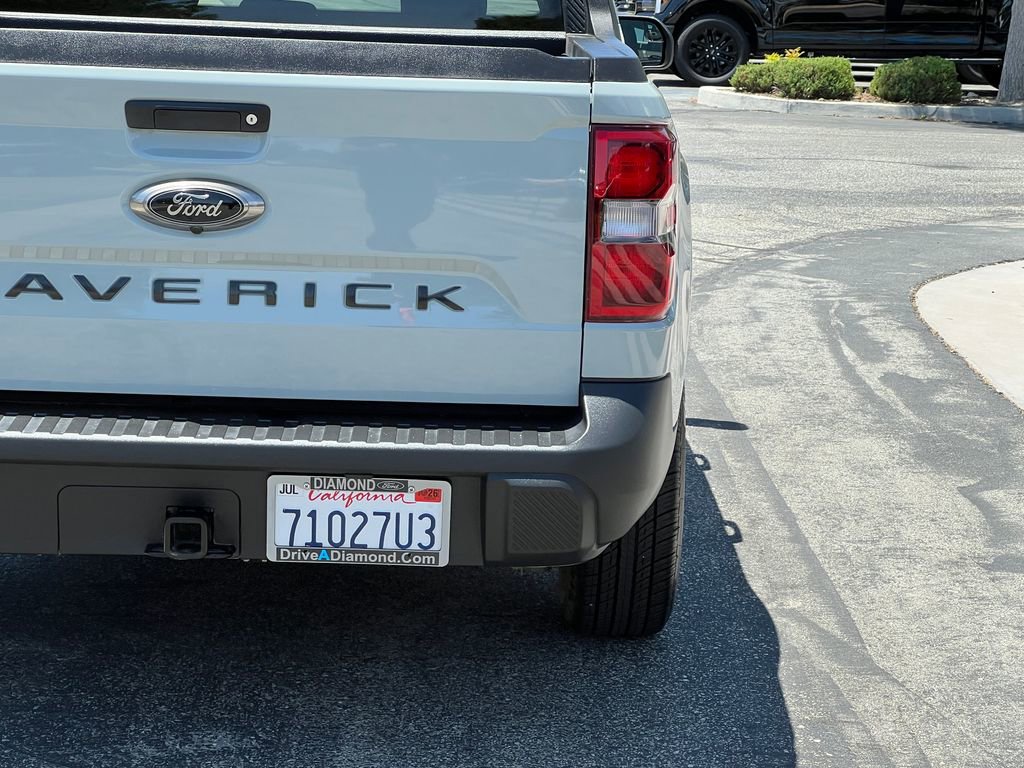 Certified 2023 Ford Maverick XLT w/ Black Appearance Package FWD image 7