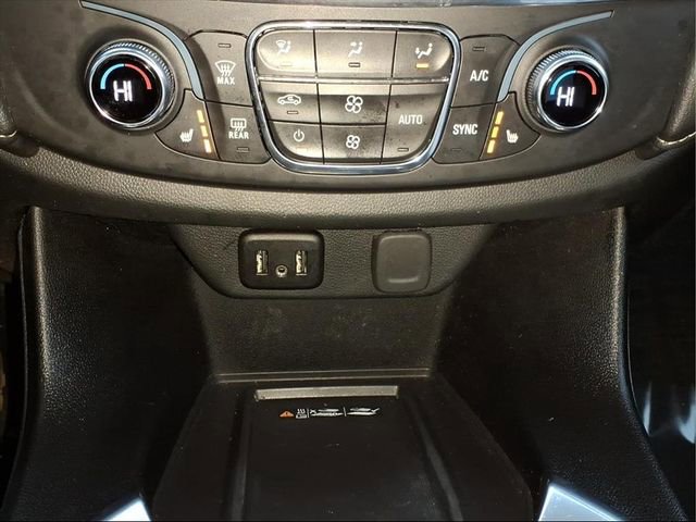 Used 2023 Chevrolet Traverse LT w/ LPO, Floor Liner Package image 19