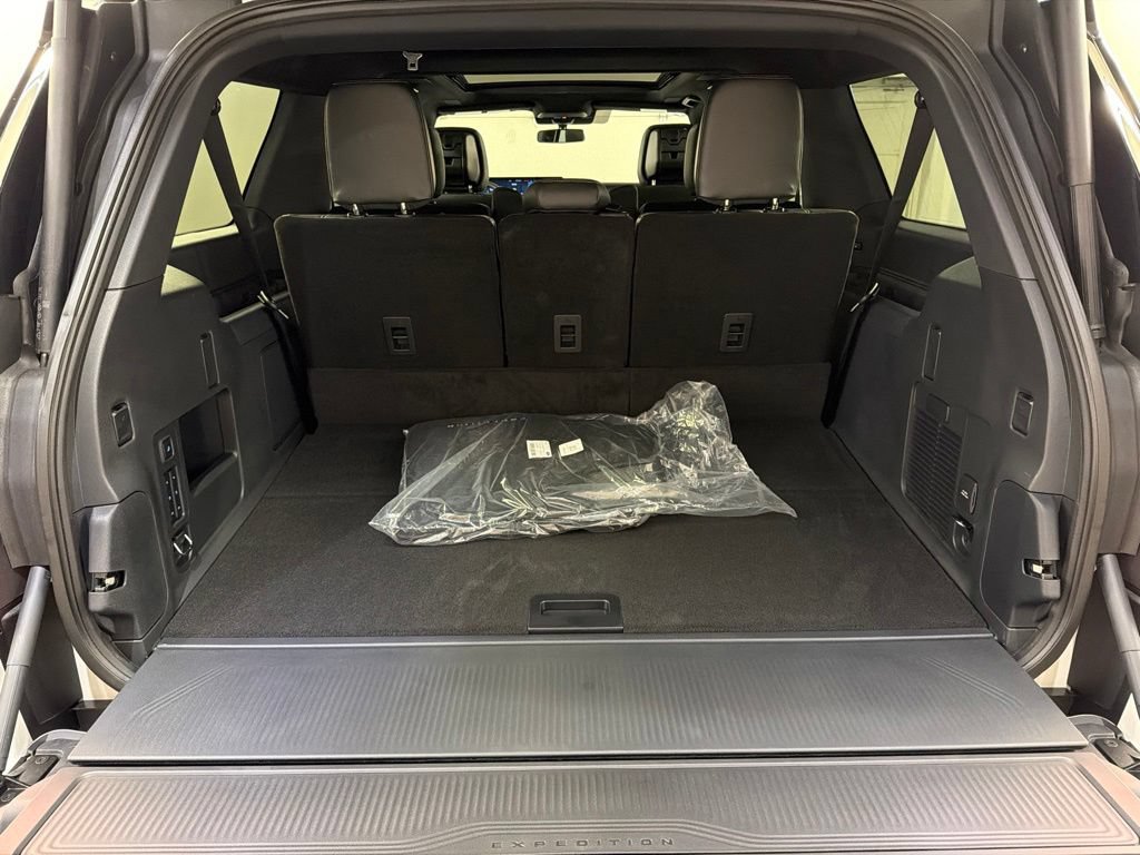 New 2027 Ford Expedition Max Platinum w/ Stealth Appearance Package AWD/4WD image 43