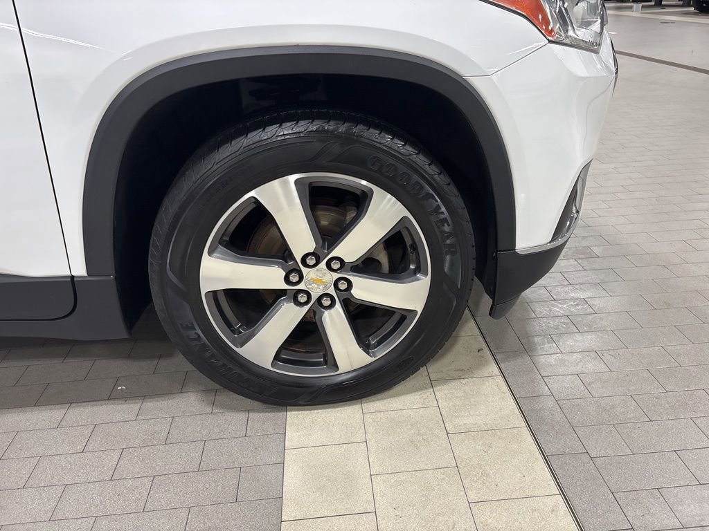 Used 2019 Chevrolet Traverse LT w/ LT Premium Package image 22