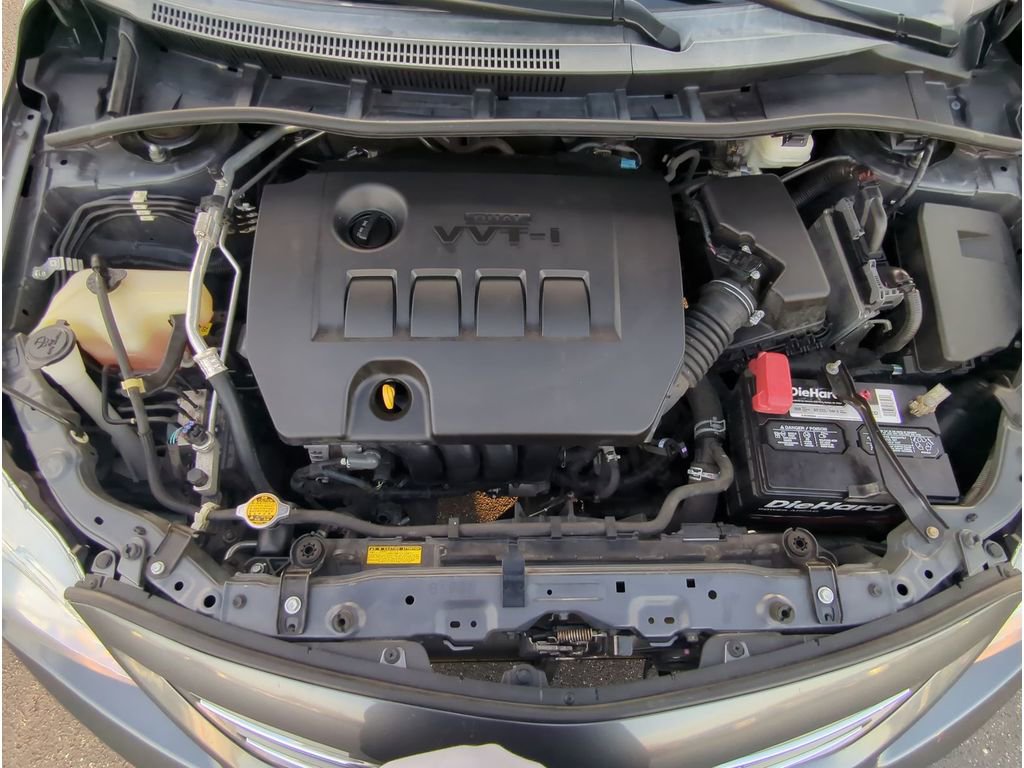 Used 2013 Toyota Corolla LE image 19