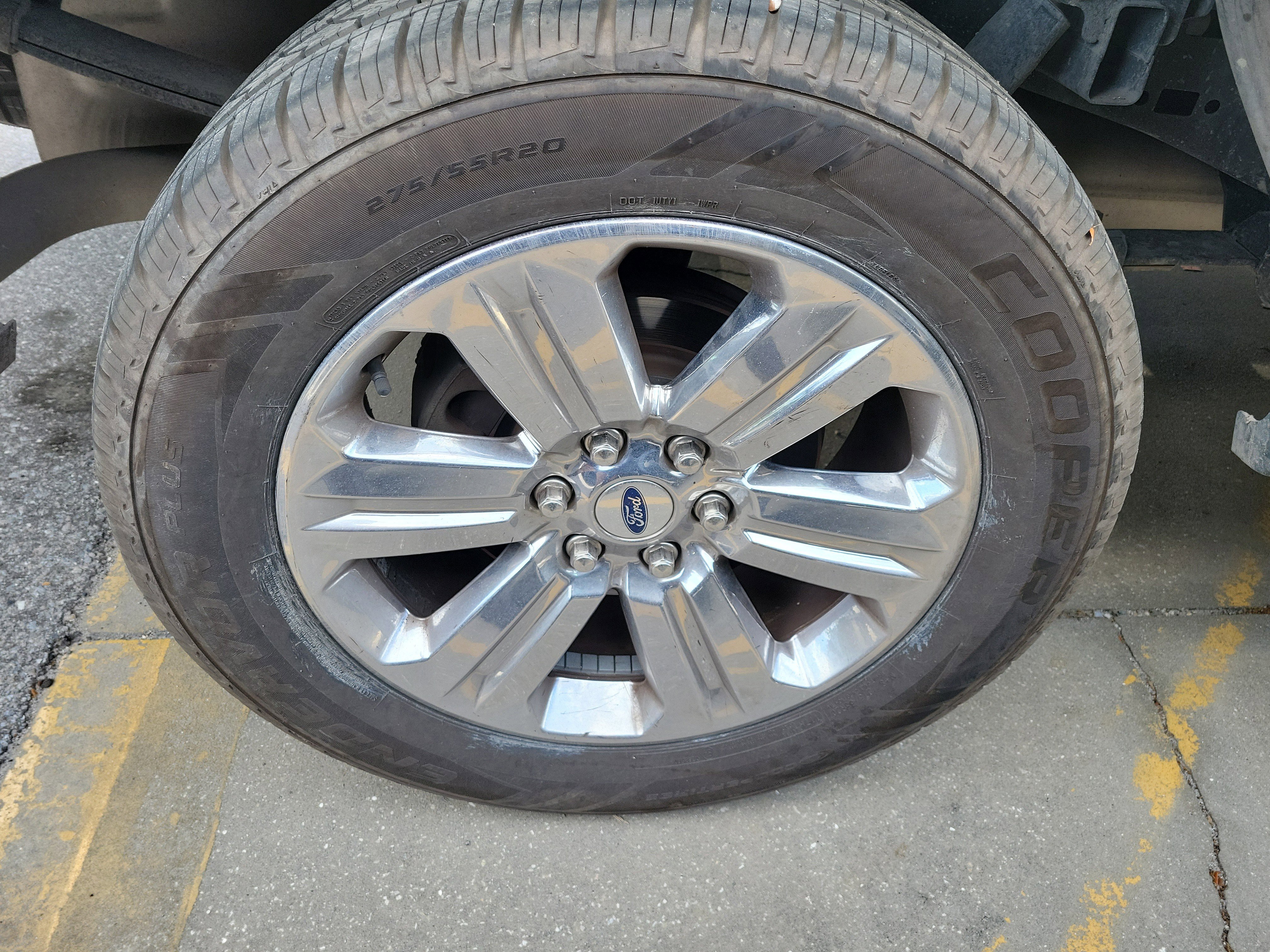 Used 2020 Ford F150 Lariat w/ Equipment Group 502A Luxury image 5