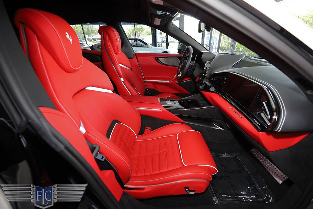 Used 2023 Ferrari Purosangue AWD/4WD image 17