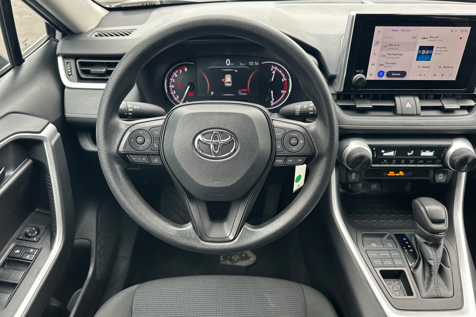 Used 2024 Toyota RAV4 LE image 14