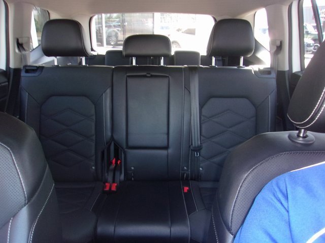 Used 2024 Volkswagen Atlas SE image 16