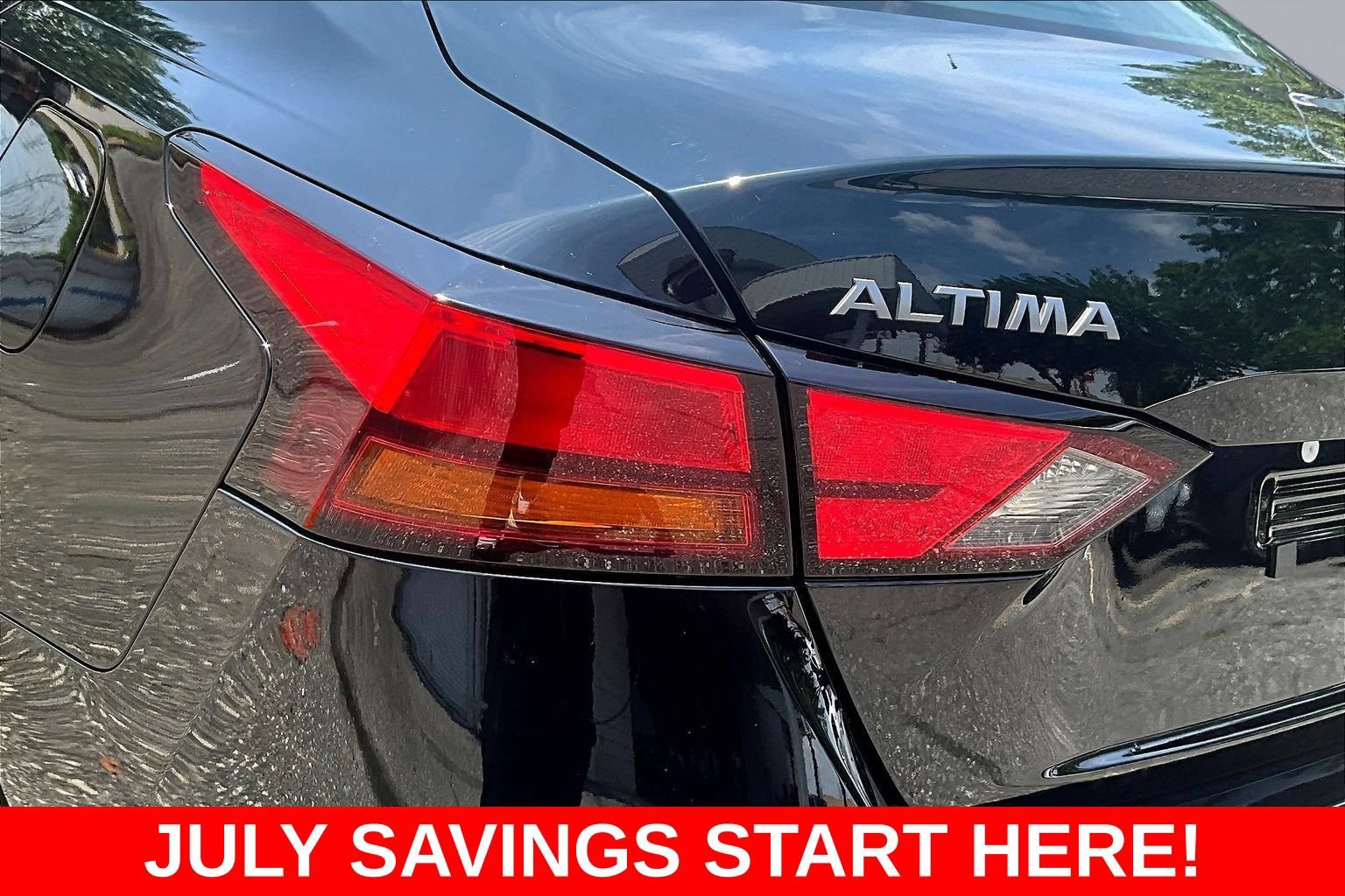 Used 2024 Nissan Altima 2.5 SR FWD image 30
