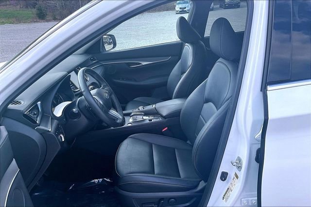 Used 2023 INFINITI QX50 Pure AWD/4WD image 25
