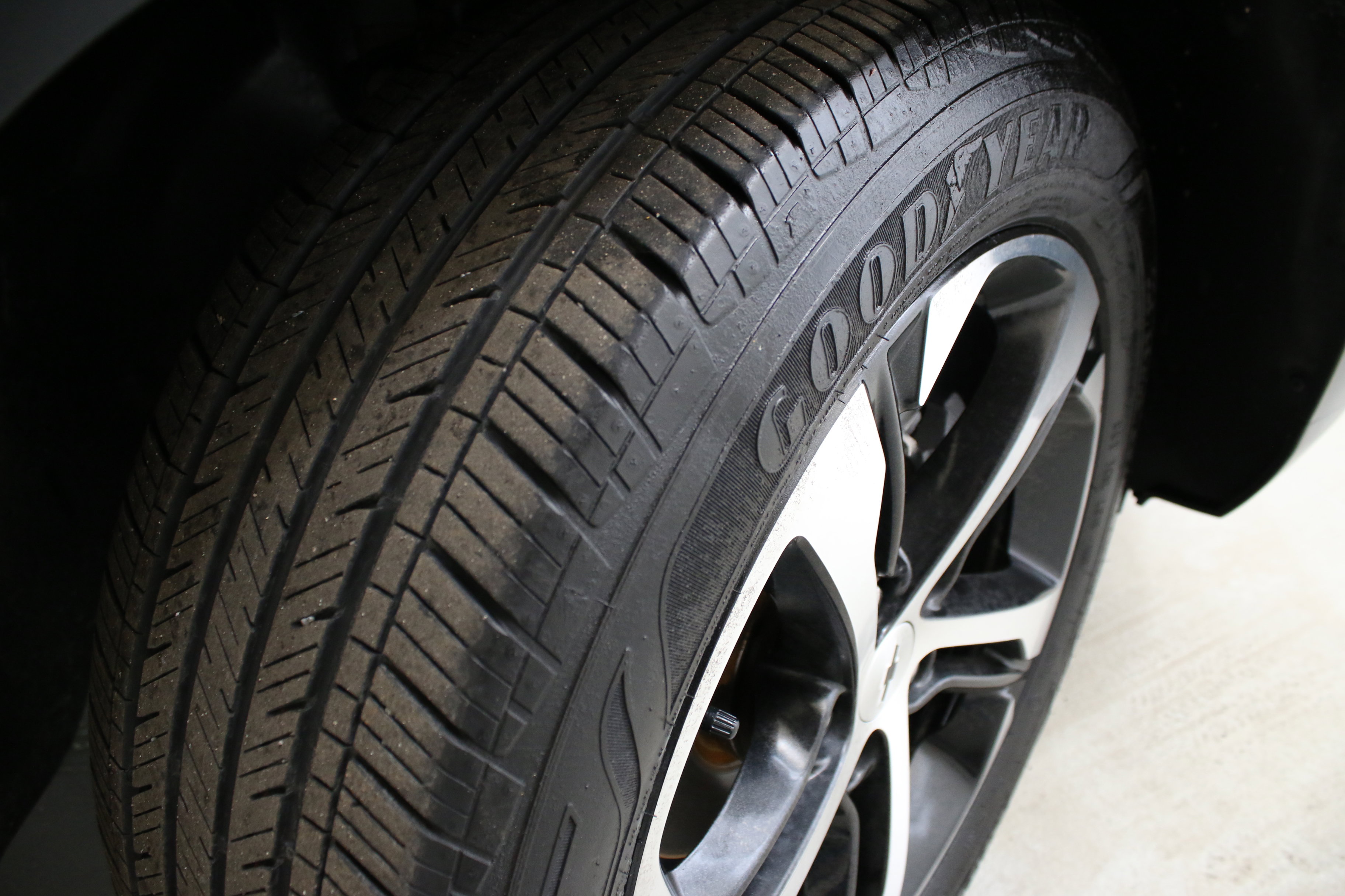 Used 2024 Chevrolet Trax RS w/ Driver Confidence Package image 33