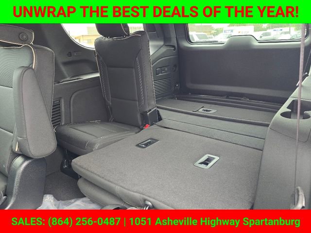 New 2025 Chevrolet Suburban Premier image 19
