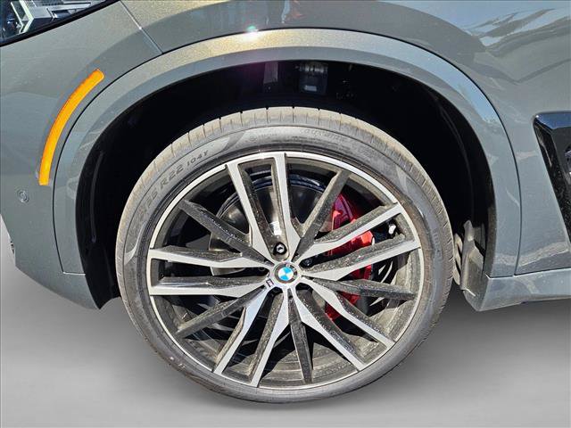 New 2026 BMW X5 xDrive40i w/ M Sport Package AWD/4WD image 10