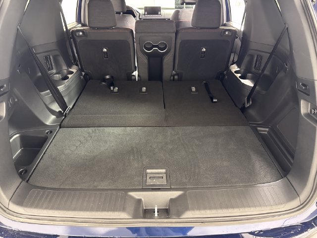 Used 2025 Honda Pilot Sport image 39