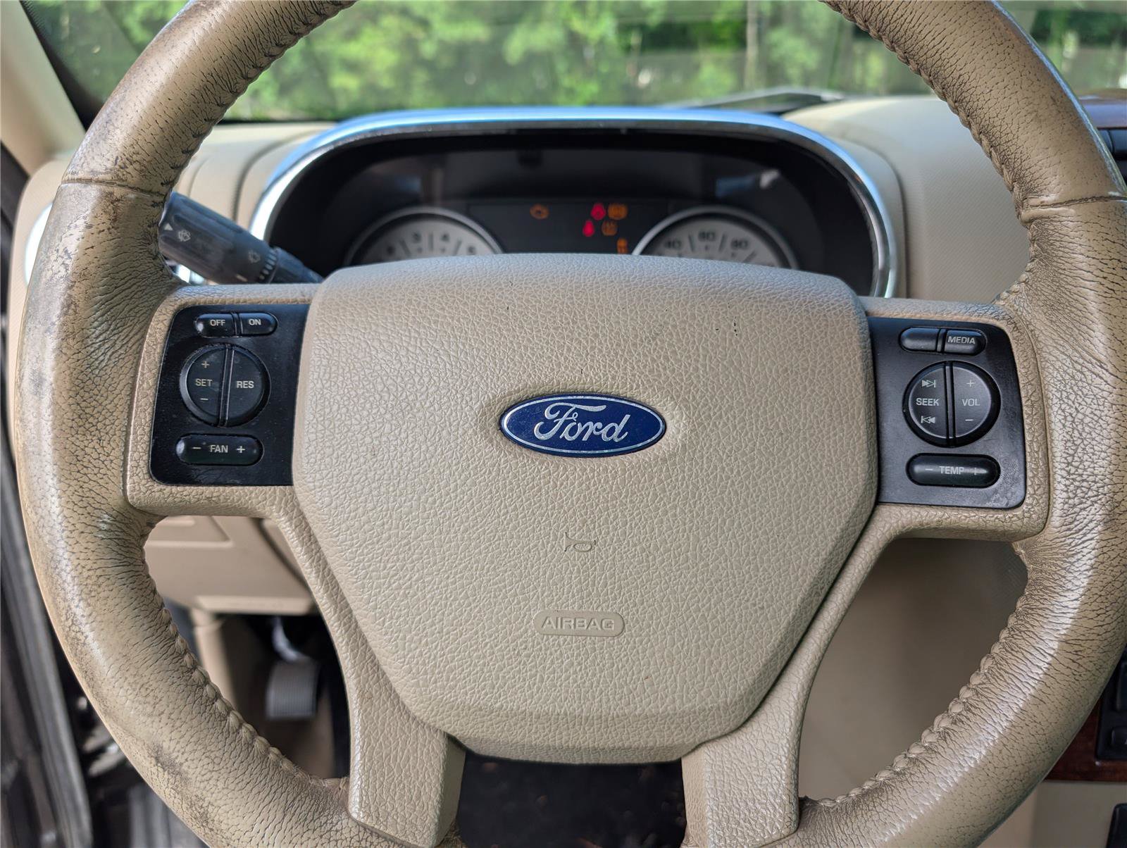 Used 2006 Ford Explorer Eddie Bauer RWD image 21