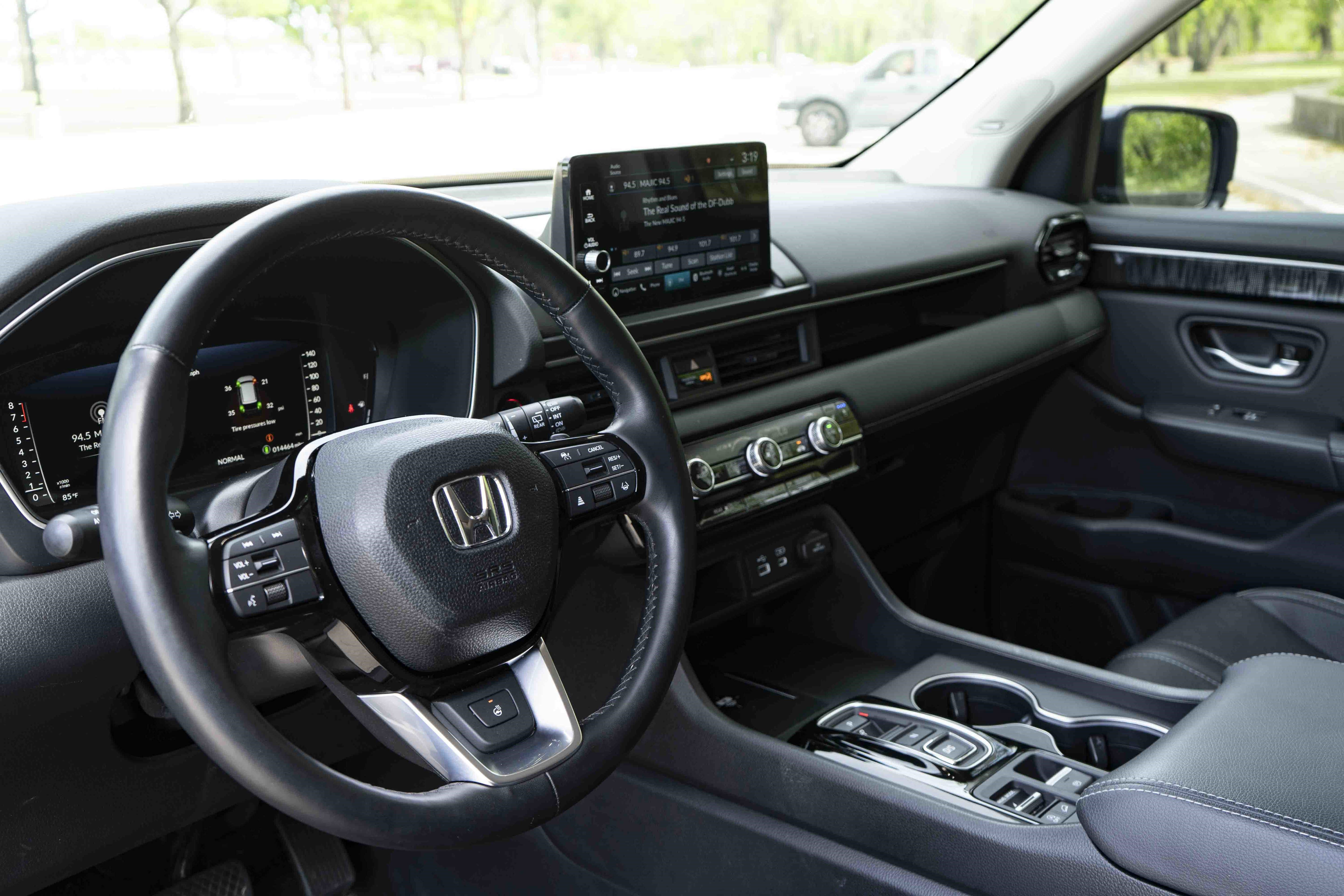 Used 2023 Honda Pilot Elite image 16