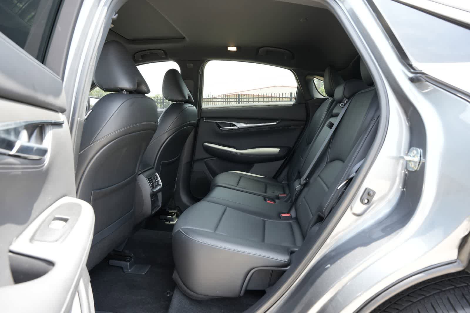 Certified 2025 INFINITI QX55 Luxe w/ Cargo Package AWD/4WD image 19
