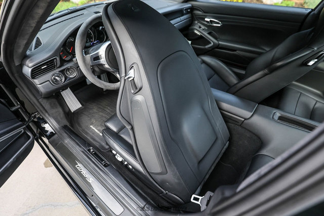 Used 2014 Porsche 911 Turbo S AWD/4WD image 27
