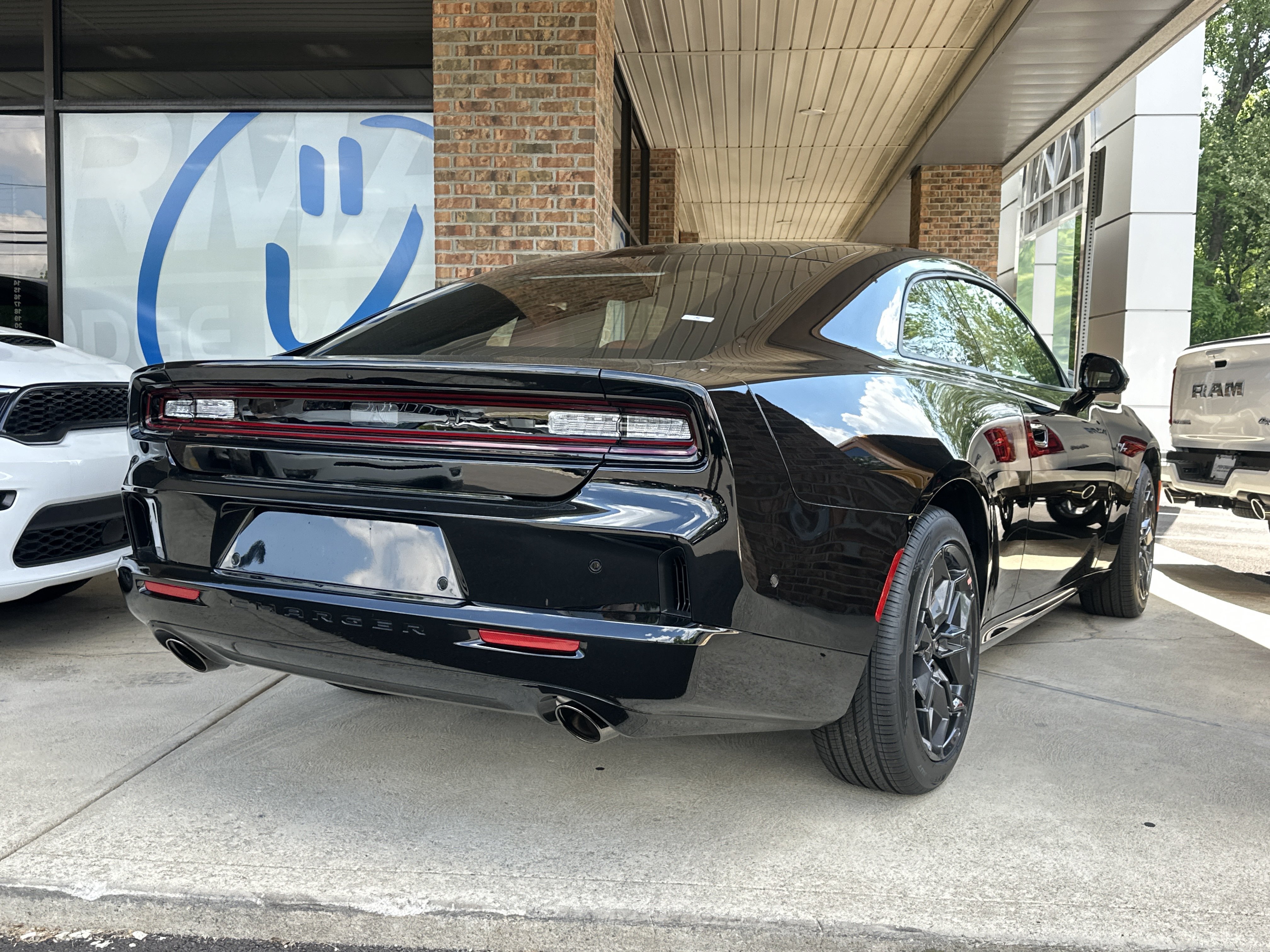 New 2026 Dodge Charger R/T AWD/4WD image 17