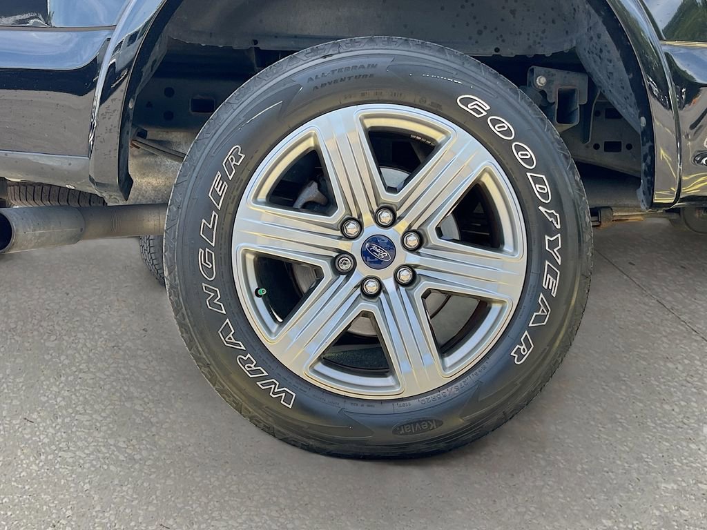 Used 2019 Ford F150 XLT w/ Equipment Group 302A Luxury AWD/4WD image 29