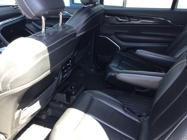 Used 2022 Jeep Grand Cherokee L Laredo w/ Luxury Tech Group I image 39