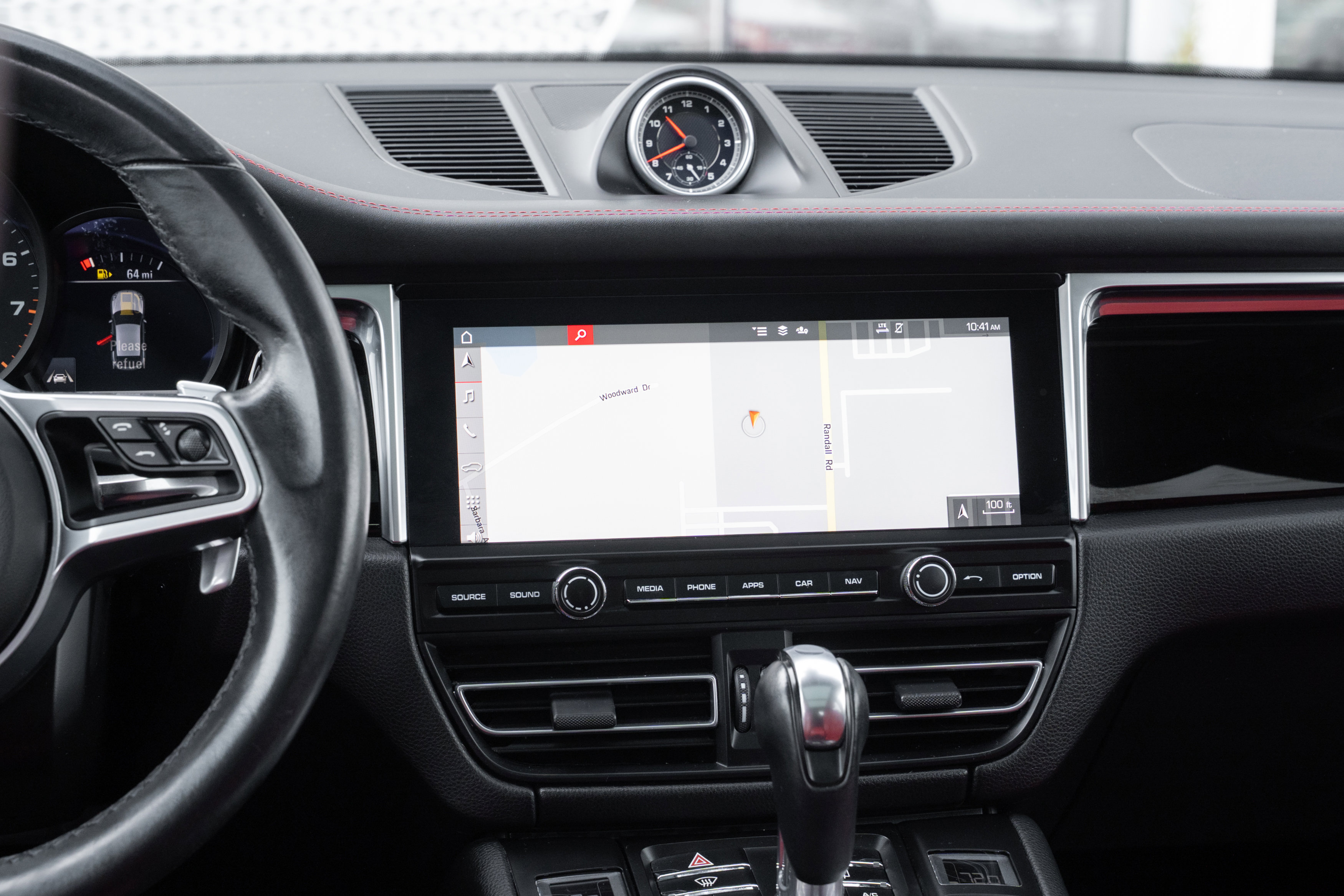 Used 2021 Porsche Macan image 12