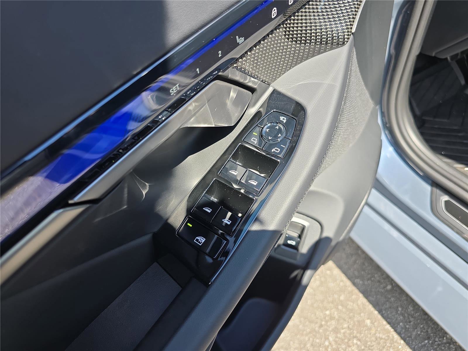 New 2027 BMW M5 Touring AWD/4WD image 18