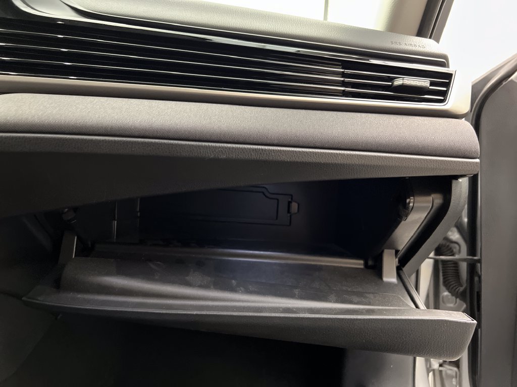 Used 2025 Toyota Camry LE FWD image 30