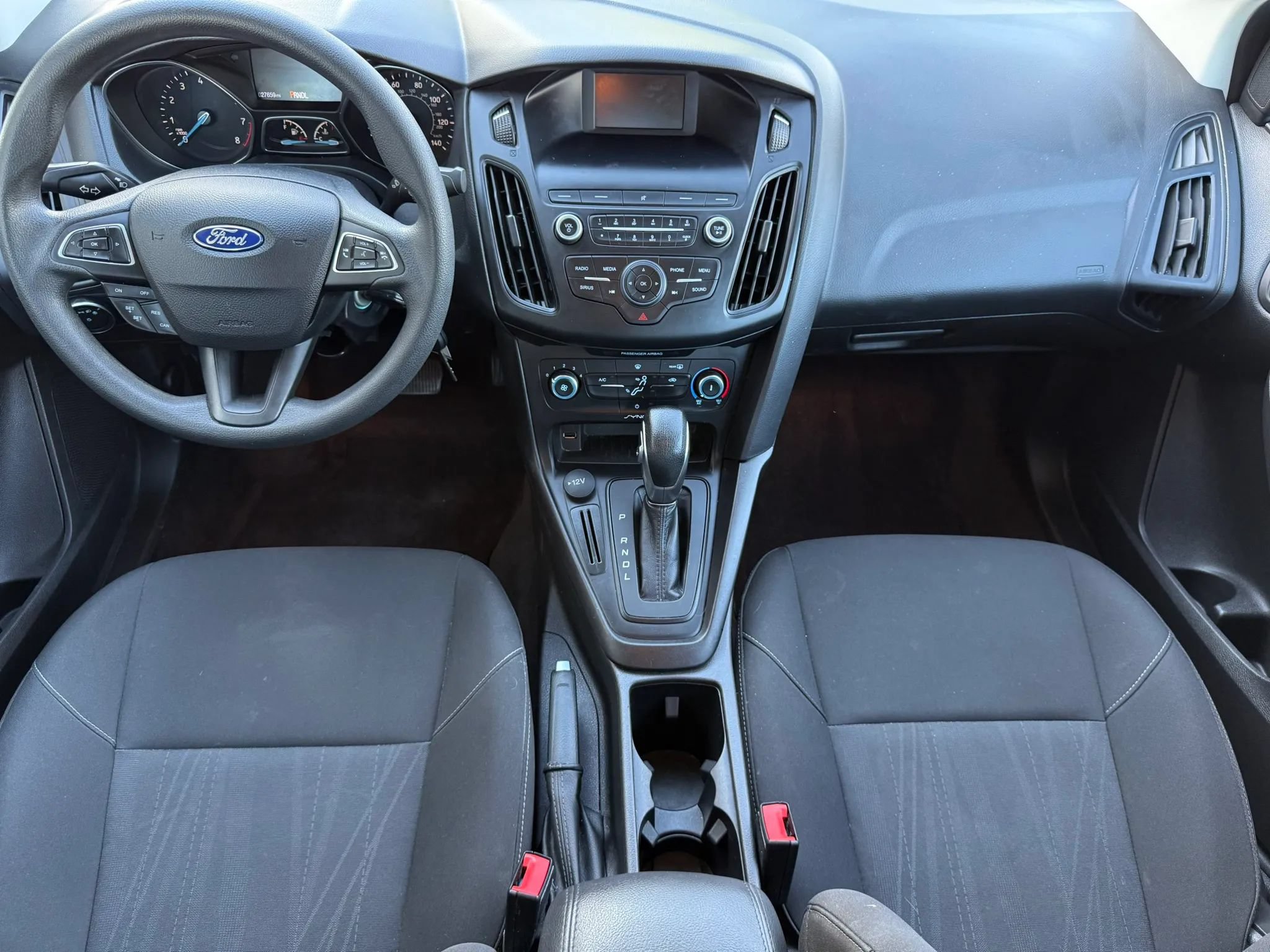 Used 2018 Ford Focus SE FWD image 11