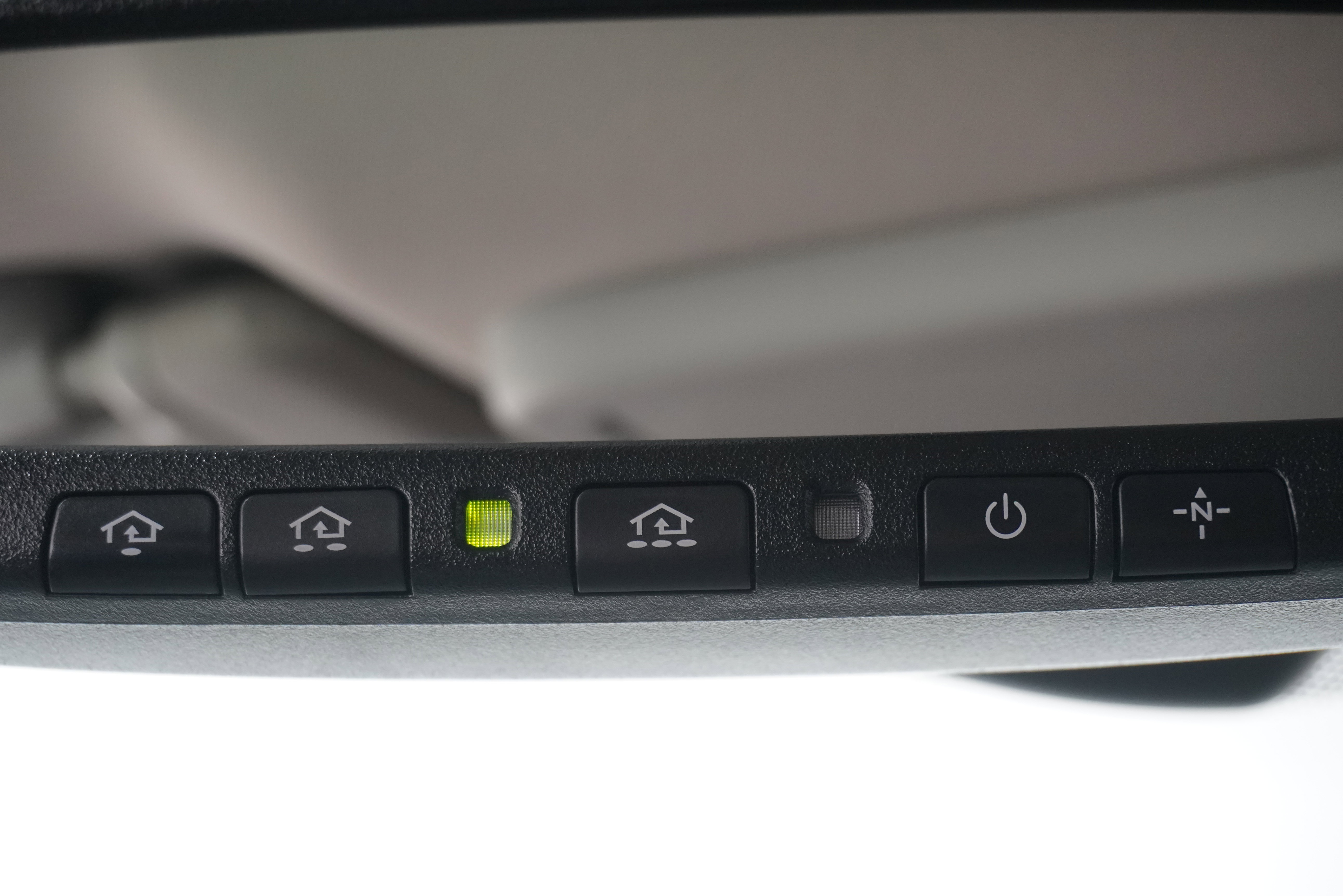 Used 2017 Nissan Titan SV RWD image 24