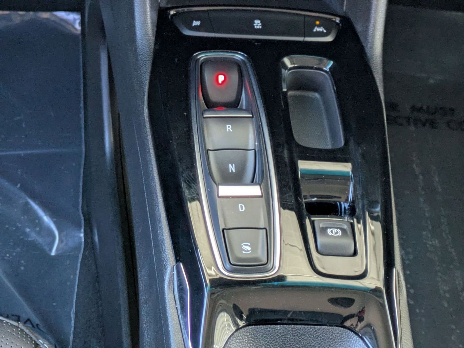Used 2023 Chevrolet Bolt LT FWD image 20