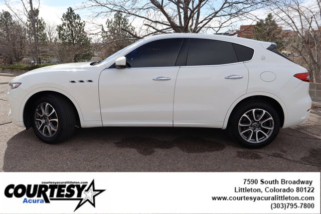 Used 2020 Maserati Levante S image 3