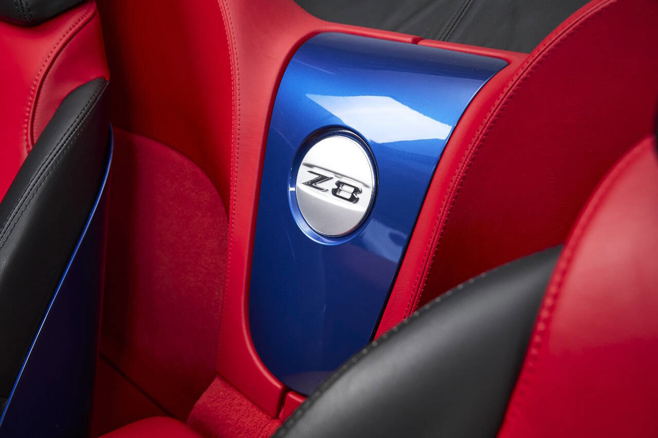 Used 2002 BMW Z8 image 79