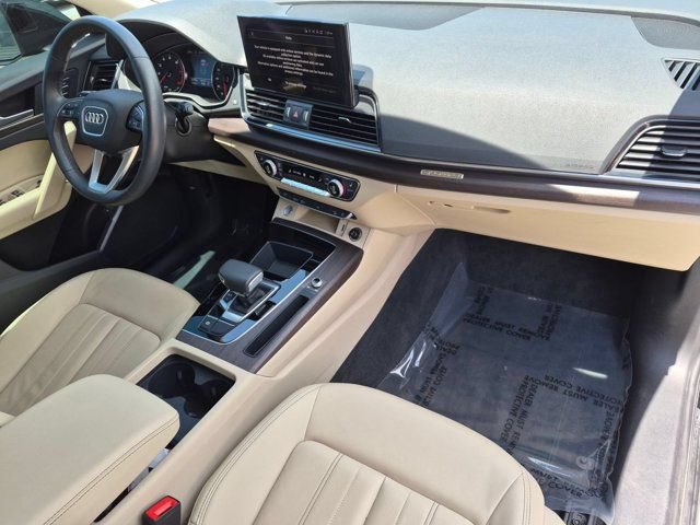 Used 2023 Audi Q5 2.0T Premium w/ Convenience Package AWD/4WD image 19