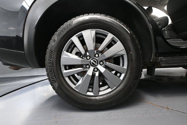 Used 2024 Nissan Pathfinder SV FWD image 11