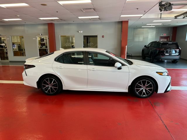 Certified 2023 Toyota Camry SE AWD/4WD image 3