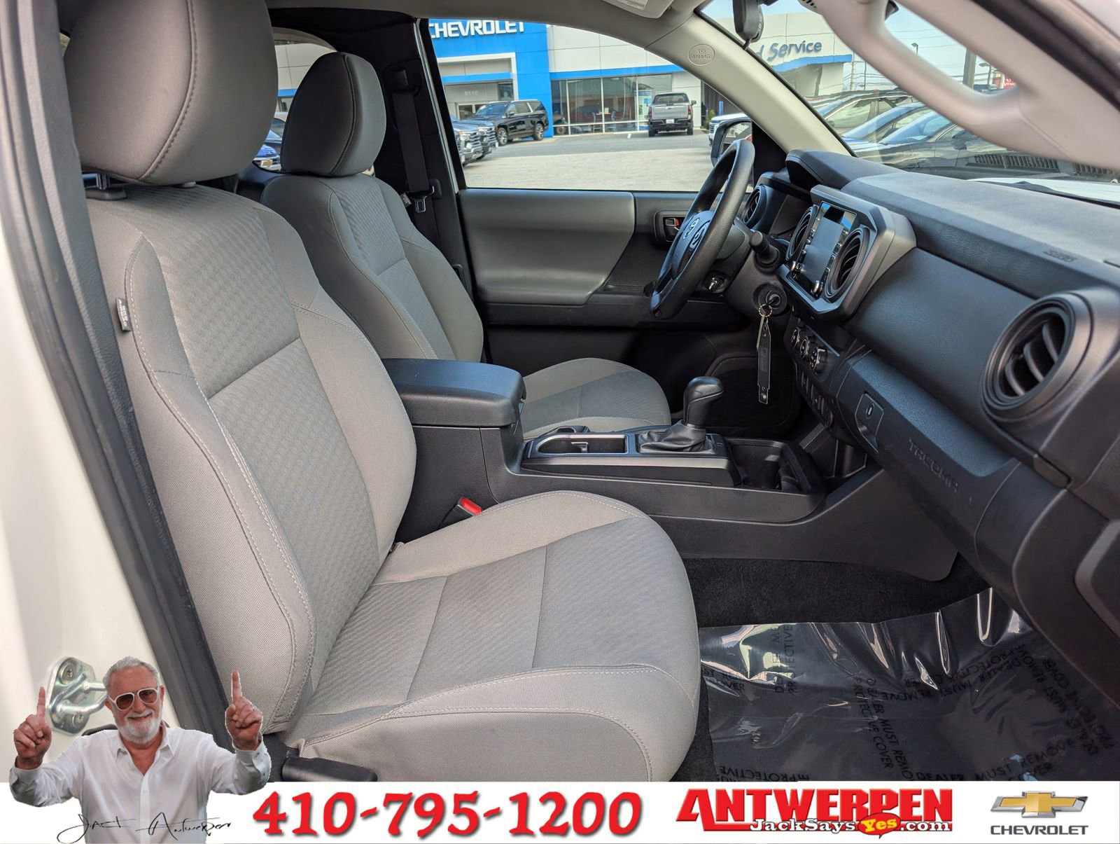 Used 2022 Toyota Tacoma SR image 10