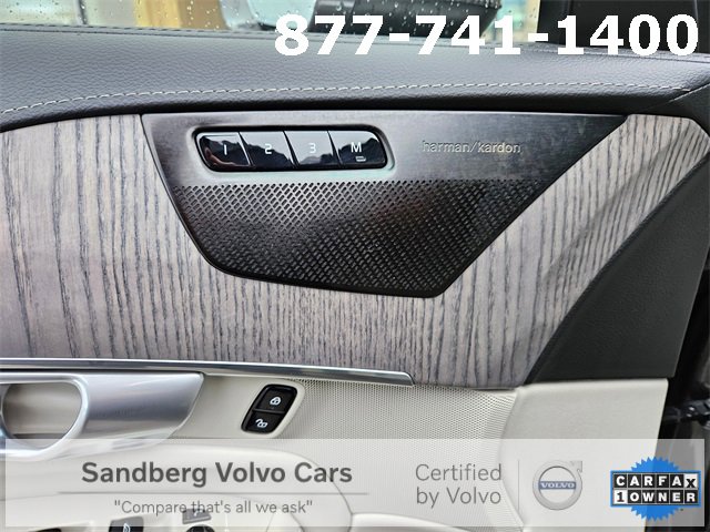 Certified 2024 Volvo XC90 T8 Ultimate w/ Protection Package Premier image 17