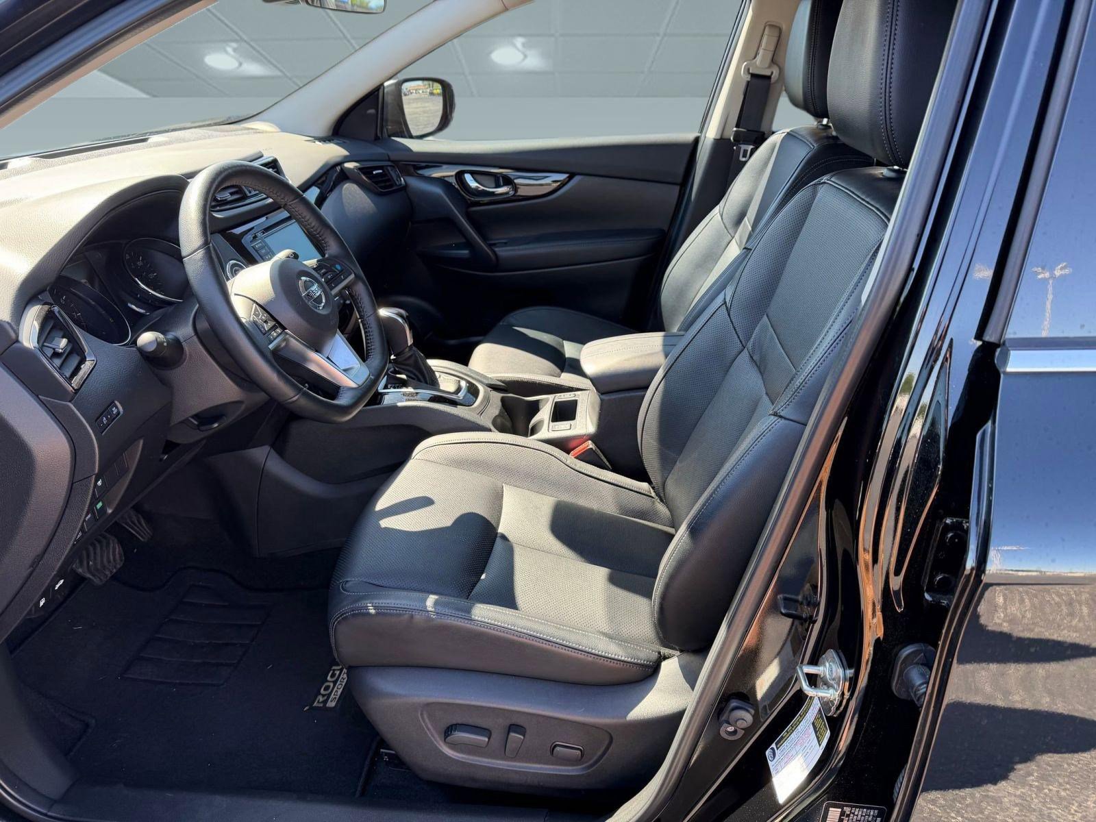 Certified 2022 Nissan Rogue Sport SL image 5